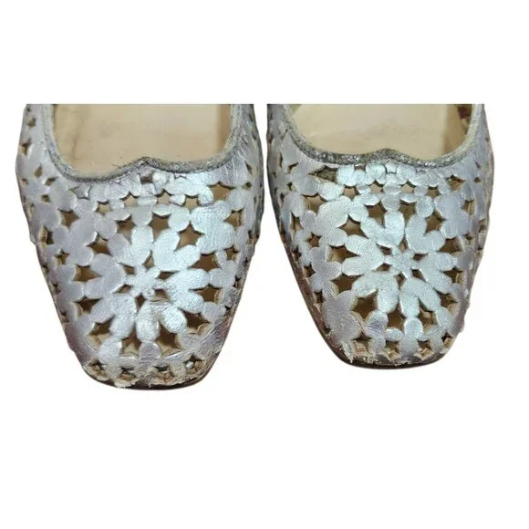 Sold - Picture 3 of 9